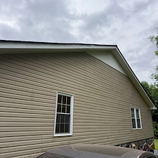 House-Washing-and-Gutter-Guard-Installation-in-Simpsonville-SC 1